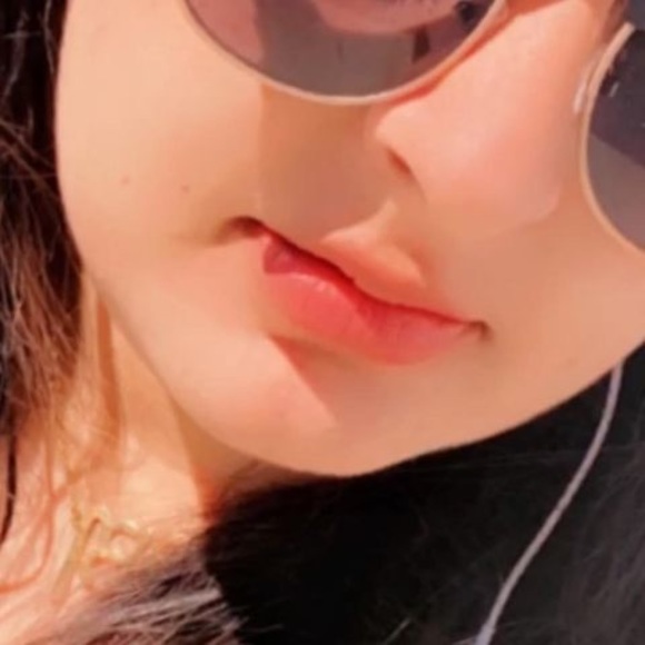 Meet your Posher, Kaur - Picture 1 of 1